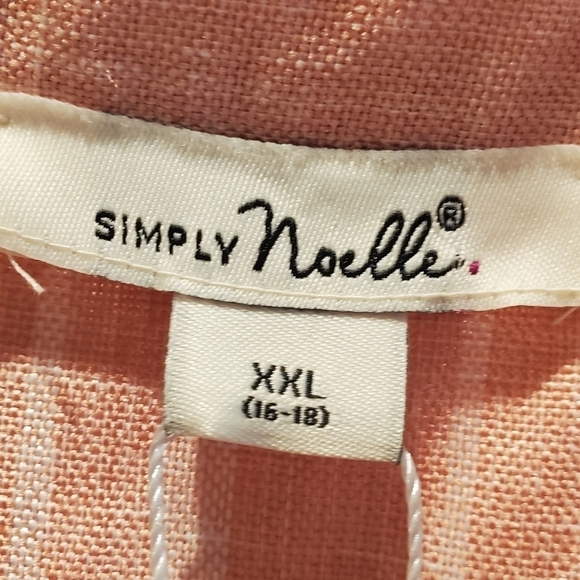 Simply Noelle NWT sz xxl. Pink white stripes. Lace up neck. Cap sleeves - Picture 5 of 7